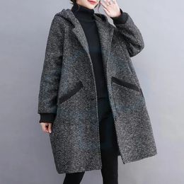 Damen Wollmischungen Herbst Winter Frauen Kapuzenmäntel verdicken warme lange Jacken mit Taschen weibliche Vintage Streetwear Damen beiläufige lose Oberbekleidung 231027