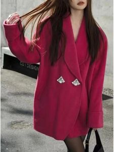 Mezclas de lana para mujer Otoño Invierno estilo coreano chaquetas cortas de lana pelo de conejo señoras hechas a mano abrigos sueltos de doble botonadura para mujer 231127