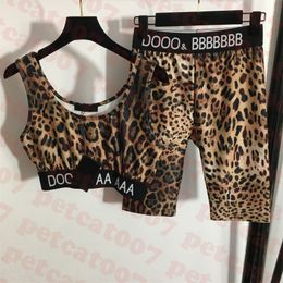 Womens Yoga Trainingspak Leopard Print Bikini Fashion Shorts Brief Lint Tanks Dames Cropped Tops Stretch Leggings