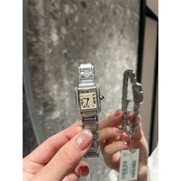 Womenwatch Tank Watch Women Tank Francaise Relojes 3A Movimiento de cuarzo de alta calidad Uhren Plata Diamante Bisel Fecha Montre Cater Luxe con caja de reloj TYR0