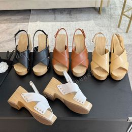 Talons en bois sandal boston sandales sandales sandales femmes plate-forme talons coins sandale womandress chaussures luxury sandale top miroir qualité.