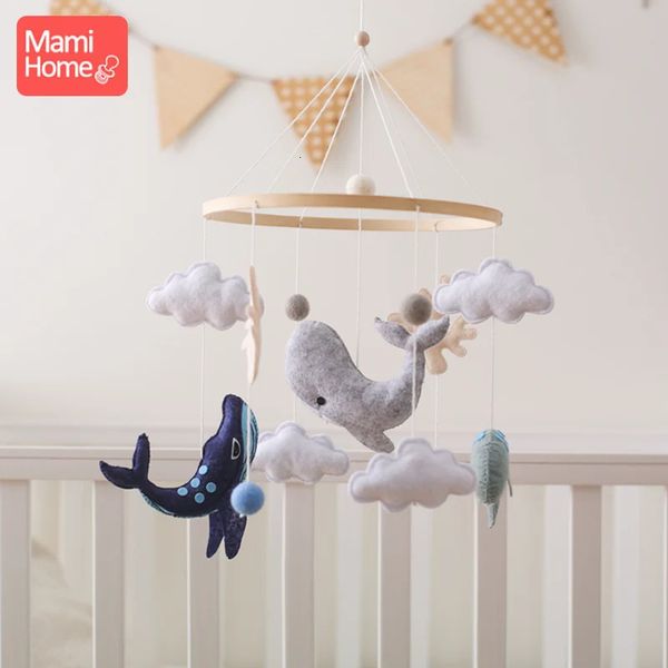 Bébé mobile en bois lit de berceau Cartoon Sea Animal Cloud Seoull Hanging Toys Montessori Educational Cognitive Puzzle Toy 240411