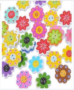 Houten knoppen kleurrijke 20 mm bloemen 2 gaten voor handgemaakte geschenkdoos Scrapbook Craft Feestdecoratie DIY gunst Naaien Accessoires4141060