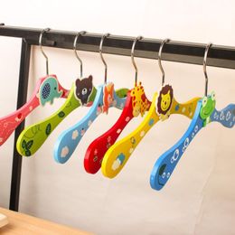 Houten Kinderen Cartoon Animal Clothes Hangers Tree Jas Hanger Leuke Classe Rack RH3606