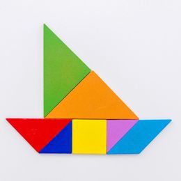 En bois coloré tangram géométrique puzzle de puzzle de puzzle