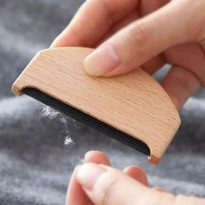 Wooden Epilator Sweater Clothes Lint Remover Shaver Fabric Manual Portable Wooden Lint Trimmer Comb Shaver Wholesale AA