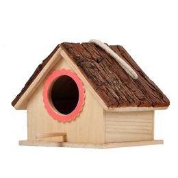 Birgin naturel en bois Grand oiseau house en bois suspendu en bois debout oiseau de jardin extérieur décoration de décoration de jardin décoration 240419