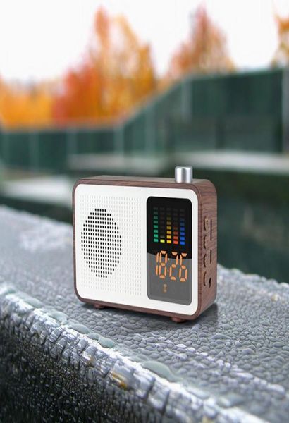 Haut-parleur Bluetooth stéréo rétro en bois avec radio FM réveil numérique pris en charge TF CardAUXin LED tonalité de coupure Boîte à musique radio5103031