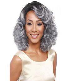 Woodfestival grootmoeder grijze pruik ombre korte golvende synthetische haarpruiken krullende Afro -Amerikaanse vrouwen hittebestendige vezel Black9129003