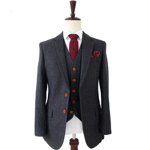 Wol Dark Grey Hervebone Tweed Tailor Slim Fit Bruiloft Pakken Voor Mannen Retro Gentleman Style Custom Made Mens 3 Piece Suit 201123