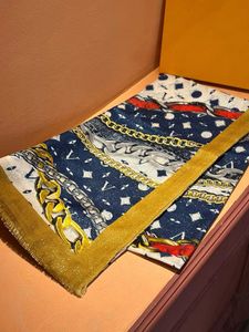 Écharpe en laine, écharpe en cachemire, créatrice à la mode Classic Noufil Capsule Series Monom Modèle Pashmina Châle Scarf Gift