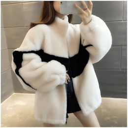 Nueva sudadera de lana con corte de oveja para mujer con partículas de invierno y abrigo integrado de piel en forma de silueta para un aspecto suelto y delgado 6965