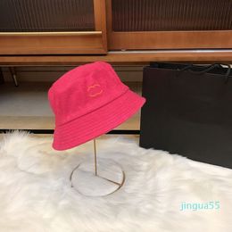 Chapeaux de seau en laine Couples unisexe Designer Rose chapeau rouge mode hommes casquette femmes casquettes