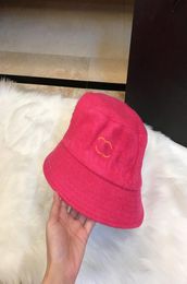 Chapeaux de seau en laine Couples unisexe Designer Rose rouge chapeau de luxe mode hommes casquette femmes casquettes casquette hommes bonnet femmes bonnets D217579732