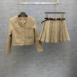 Ensemble veste courte exquise en tissu de laine et demi-jupe plissée pour travaux lourds