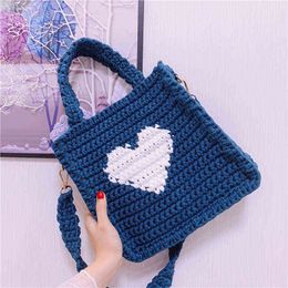 Sacs à main en laine tricotés en forme de coeur pour femmes Crochet tissé à la main coréen dames sacs à bandoulière coton tissé fourre-tout Weekender sac à bandoulière 220512