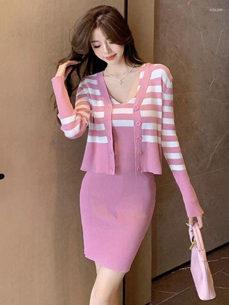 Vestidos de trabajo 2023 coreano Chic moda raya traje de punto mujeres de un solo pecho Cardigan abrigo Sexy chaleco Mini vestido femenino trajes casuales