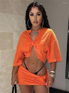 Werkjurken 2023 Streetwear 2 tweedelige jurksets Rokken Crop tops met korte mouwen Minirok Bijpassende oranje onregelmatige pakken