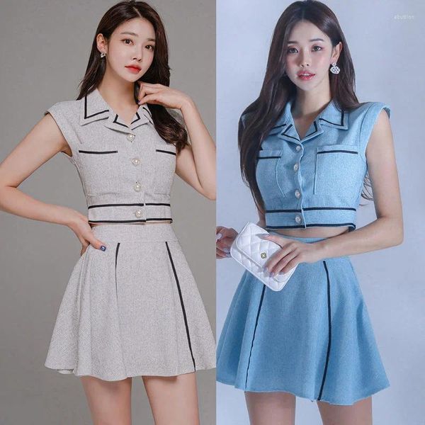 Vestidos de trabajo 2023 Moda de verano Traje de dos piezas Versión coreana para mujer Abrigo corto sin mangas Falda plisada de cintura alta 2 piezas