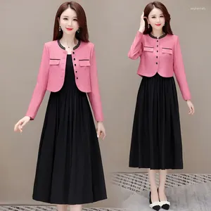 Robes de travail 2024 Fashion Fashion Women's Spring Automne Two-Pice Sets Female Female Colliers debout Vestes Long Loose A-Line Robe Ladies costumes O444