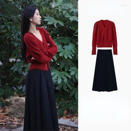 Robes de travail 2024 Robe Sending Senior Sending of Small Robe Version coréenne Le costume en deux pièces de jupe rouge haut