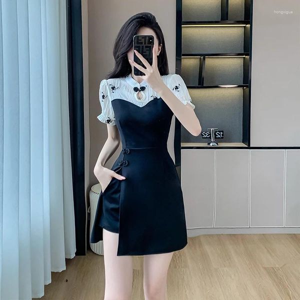 Robes de travail 2024 femmes d'été deux pièces set les dames chinoises élégant noire à manches courtes chrones cheongsam et shorts sets de mode de mode