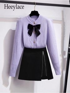 Vestidos de trabajo Otoño e invierno Sets de dos piezas Outfits para mujeres Koeran Sweet Bow Collar Purple Knited Falda irregular 2024