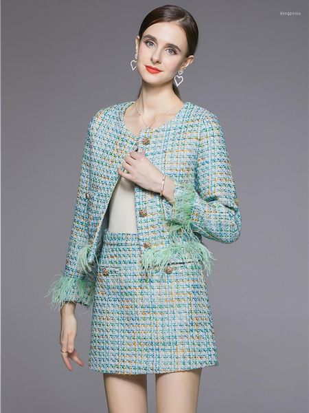 Vestidos de trabajo Otoño Invierno Tweed plumas de avestruz todo-fósforo verde falda traje mujer Plaid Chaqueta corta abrigo Mini lana conjunto de 2 piezas