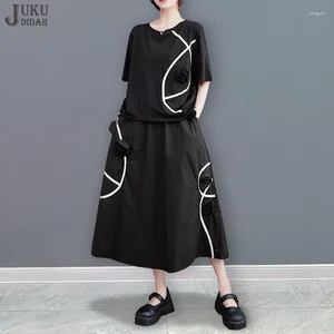 Robes de travail Bright Line Decoration Tie Fleurs Japonais Style Summer Femme Deux pièces Set T-shirt noir et jupe A-Line Tenues JJSE030