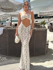 Robes de travail Fantoye en dentelle sexy sets en deux morceaux de jupe de jupe de jupe blanche sur le haut de l'épaule longue femme 2024 élégant élégant plagewear