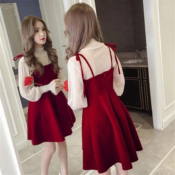 Robes de travail Mode 2 pièces Ensembles Tenues pour femmes Femmes Filles Robe sexy pour femmes Vêtements Dames Belles hauts décontractés et jupe à bretelles