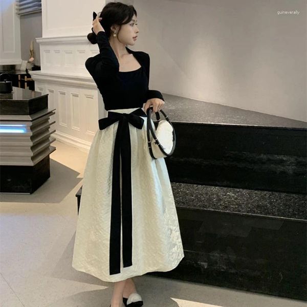 Robes de travail Fashion Lady Square Collier à manches longues Tops Big Bow deux pièces Elegant Turnits Jirts cosits Femmes Vintage Graceful Automne