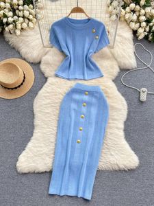 Robes de travail mousse femme d'été tricotée 2 pièces Set solide o cou de couche courte couchée et de taille élastique mini jupe crayon assorti