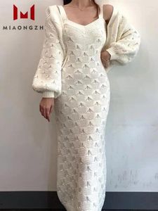 Vestidos de trabajo juegos de punto 2024 otoño/invierno coreano para mujeres tops solteros sweaters sólidos vestidos hembra 2 piezas set