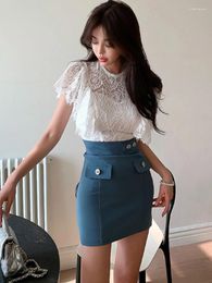 Vestidos de trabajo Moda coreana 2 piezas Trajes Mujeres Dulce Blanco Encaje Sheer Short Recortado Tops Camisa Blusa Azul Mini Falda Conjuntos Mujer Calle