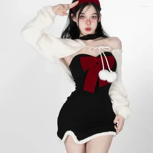 Robes de travail Mode coréenne Lolita Deux pièces Ensemble Femmes Sexy Red Bow Peluche Slip Party Mini Blanc Châle Tops Costume de Noël Hiver 2024