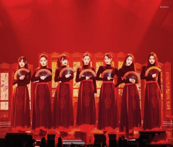 Robes de travail Kpop Style chinois fille groupe scène noir mince à manches longues t-shirts hauts rouge lâche broderie taille haute jupes femmes ensemble
