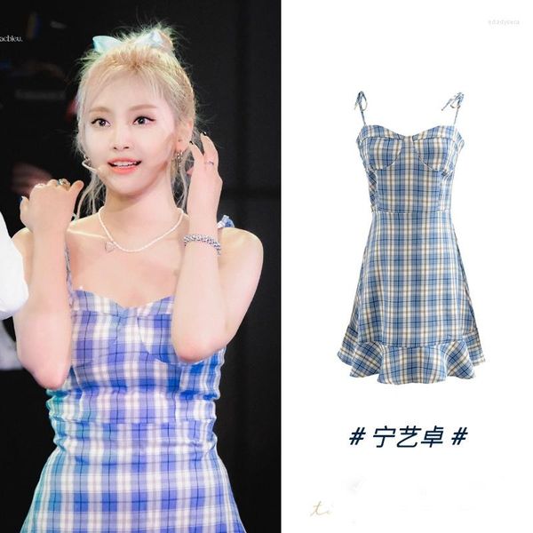 Vestidos de trabajo Kpop Girl Group French Holiday Blue Ruffles Plaid Sling Dress Sexy Summer Women Slim Strapless Backless Lace-Up Strap