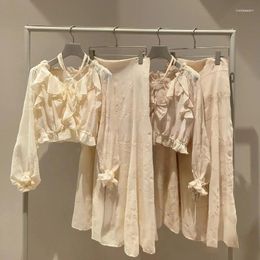 Robes de travail Kuzuwata Japon Conjunto Femenino Commuting Hors-épaule Pétale Manches Chemise À Lacets Taille Haute Slim Fit Jupe Longue 2 Pièces Ensemble
