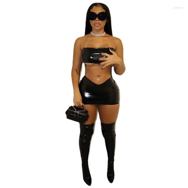 Vestidos de trabajo Lencería de cuero 2 piezas Sujetador sin tirantes Mini falda Ropa interior de látex Mujeres Traje travieso negro Discoteca PVC Conjuntos sexy