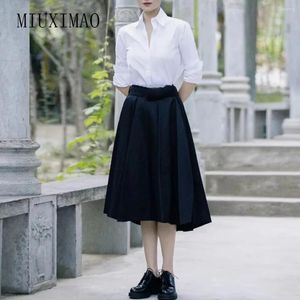 Werkjurken Miuximao 2024 Hoogwaardige Autumnwinter Elegante set Lange revers Solid blouse riem rok mode Tweede stuk vrouwen Vestide