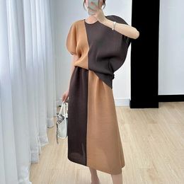 Robes de travail miyake Temperament Set 2024 Summer Fashion Fashion haut de gamme Block Pliaged Top Loose Jupe Two Piece Sets Womens Overifits