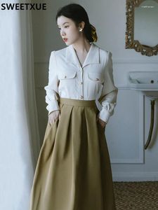 Werkjurken Moderne vintage dame outfits Franse stijl lange mouw reverswit shirt tops kaki midi rok elegante 2 -delige set vrouw