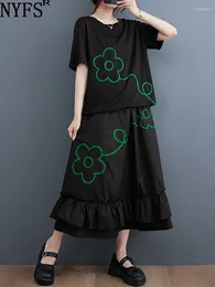 Robes de travail NYFS 2024 Summer Woman Set Fashion Loose plus taille Fleur Broderie à manches courtes Tops Ruffles Jupe