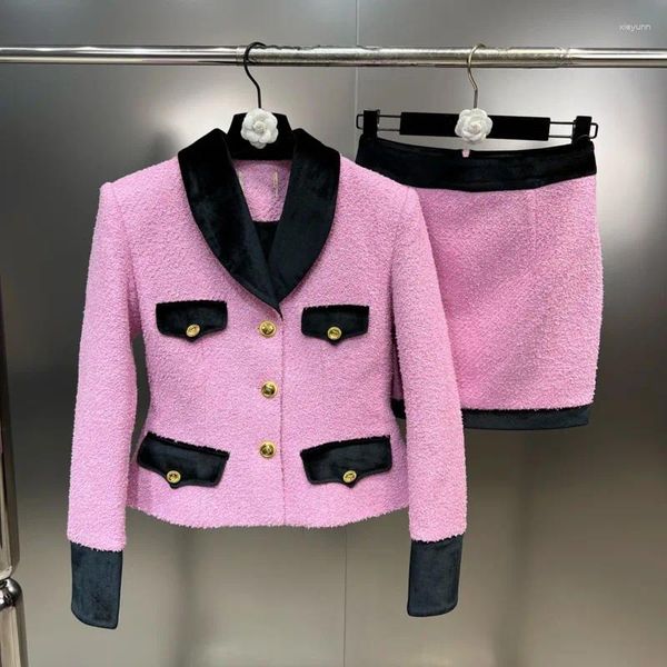 Vestidos de trabajo PREPOMP Llegada de invierno Cuello vuelto Botones dorados Blazer de lana rosa Abrigo Falda corta Conjunto de dos piezas Trajes de mujer GH154