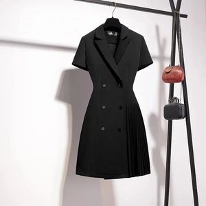 Robes de travail robe professionnelle tempérament d'été fan de déesse vêtements de travail jupe de costume plissée pour femmes légères et matures 221006