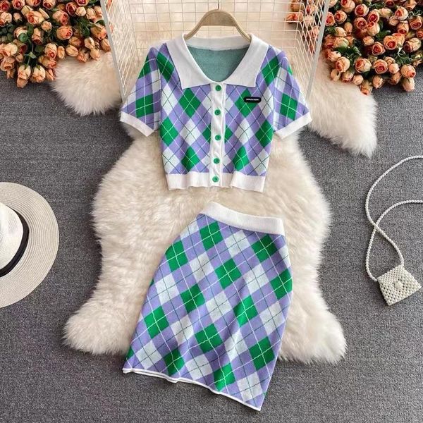 Vestidos de trabajo Runway Summer Korean Women Plaid Knitted POLO Collar Camiseta de manga corta Crop Top Cintura alta Mini faldas Conjunto de dos piezas