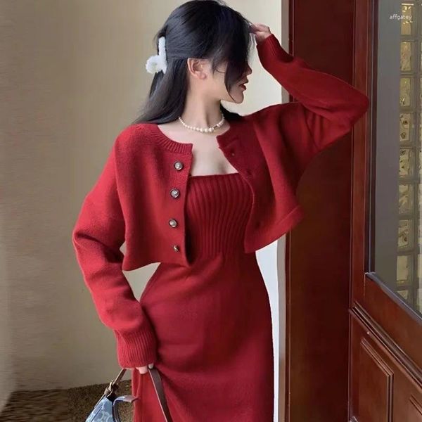 Robes de travail Robe set pour les femmes au début du printemps 2024 Little de gamme Drame coréen Drama Coréen Red Two-Piece of Female