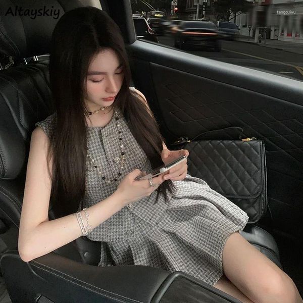 Vestidos de trabajo Conjuntos Mujeres Suave Vintage Plaid Cultivo Verano Chalecos literarios Ulzzang Office Lady Mini faldas plisadas Trajes de temperamento clásico