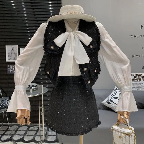 Robes de travail petit ensemble de parfum femmes automne tempérament gland gilet manteau arc chemise jupe courte douce fille vêtements professionnels trois pièces